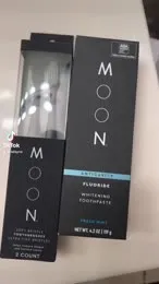 26325 moon whitening pen application