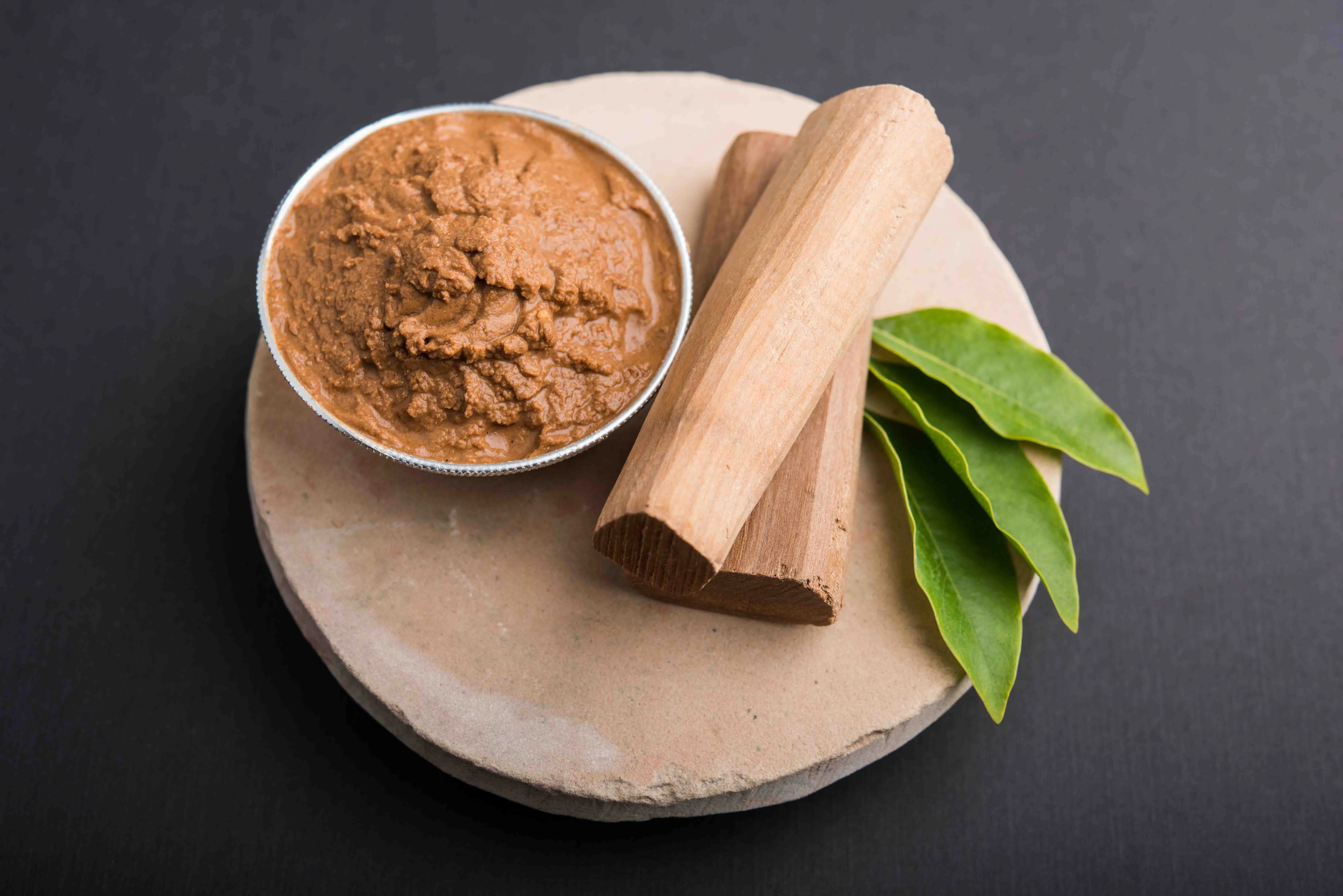 26335 applying face pack