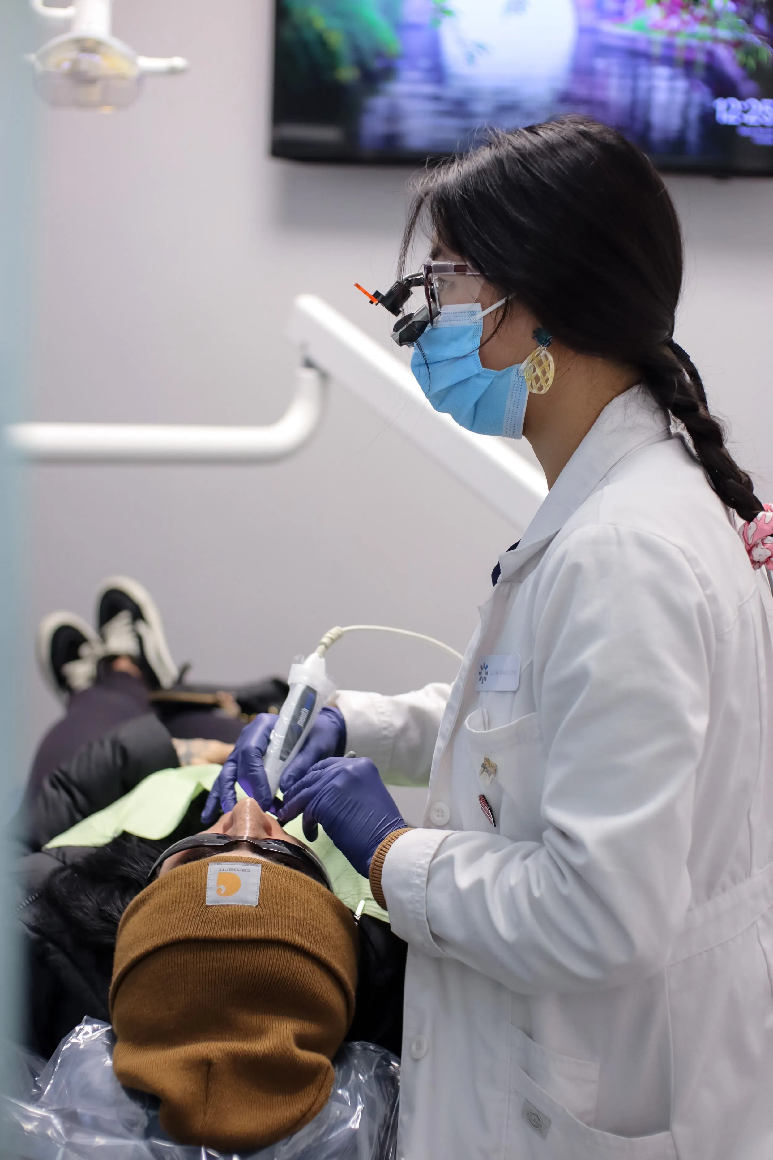 26466 groupon teeth whitening deals